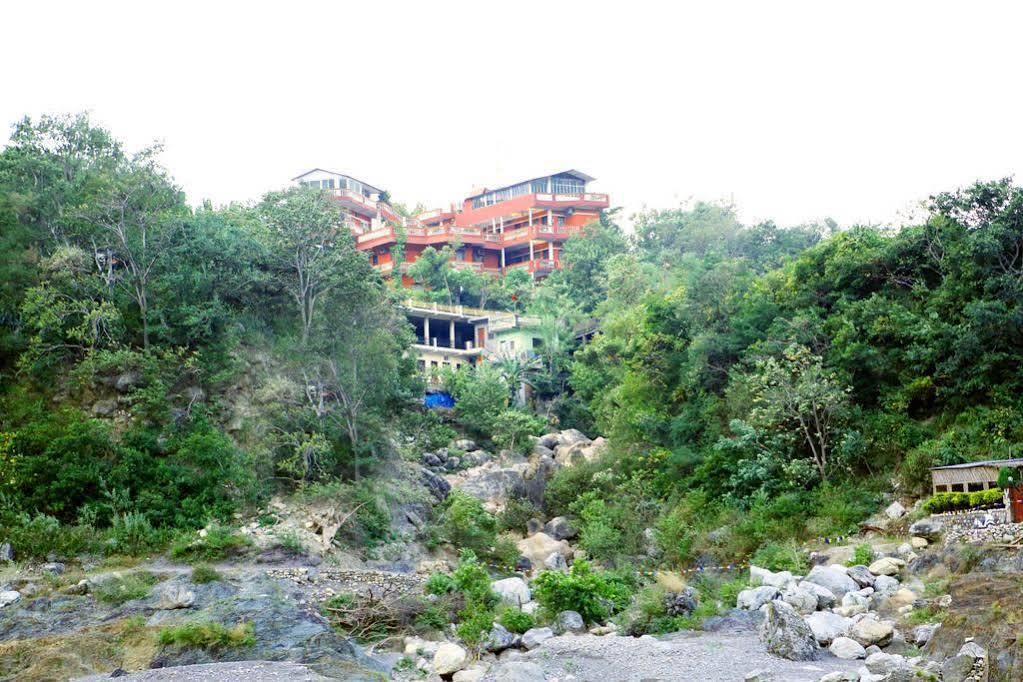 Hotel Divine Ganga Cabaña Rishīkesh Exterior foto