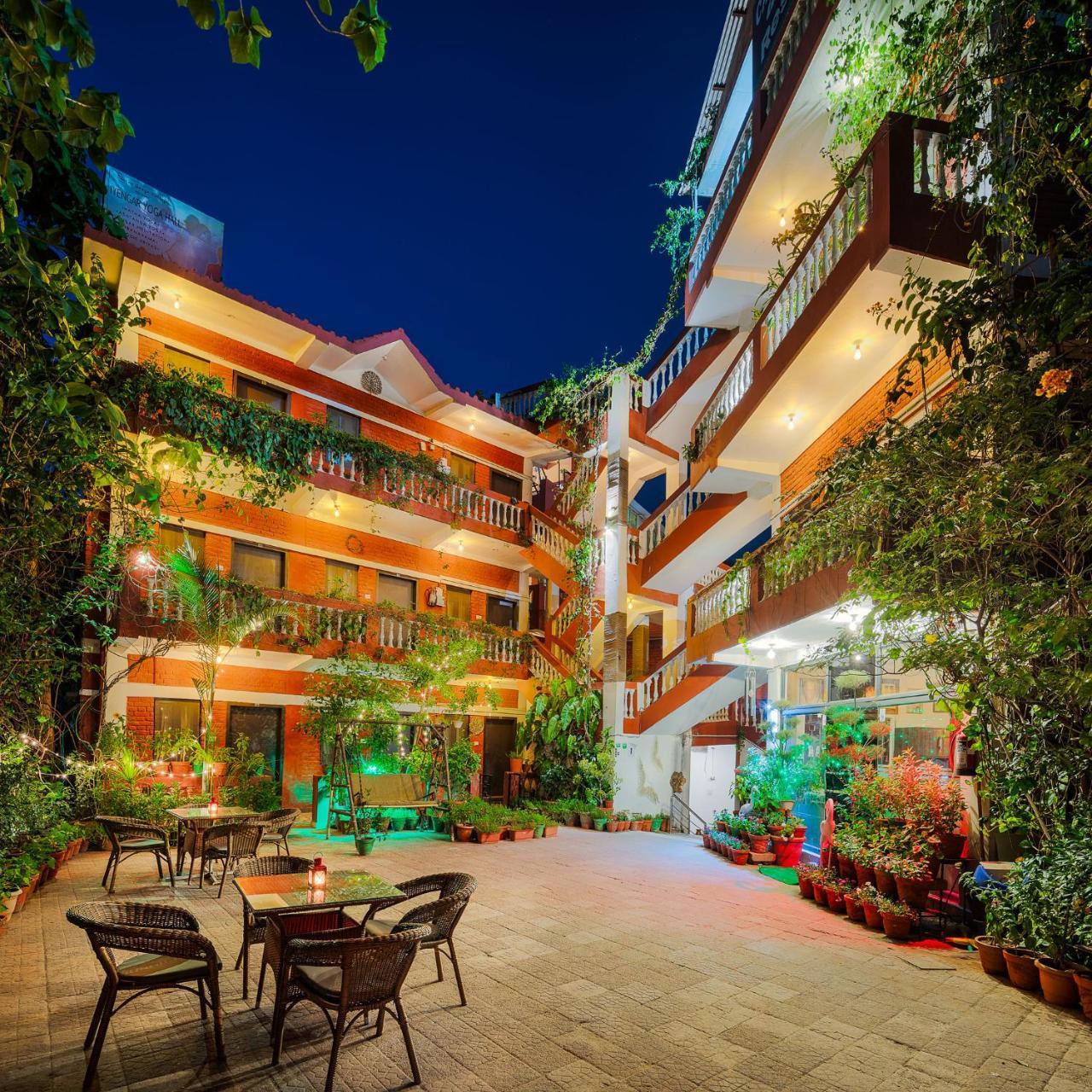 Hotel Divine Ganga Cabaña Rishīkesh Exterior foto